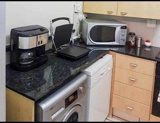 1 BEDROOM APARTMENT FOR SALE IN SANDTON CENTRAL